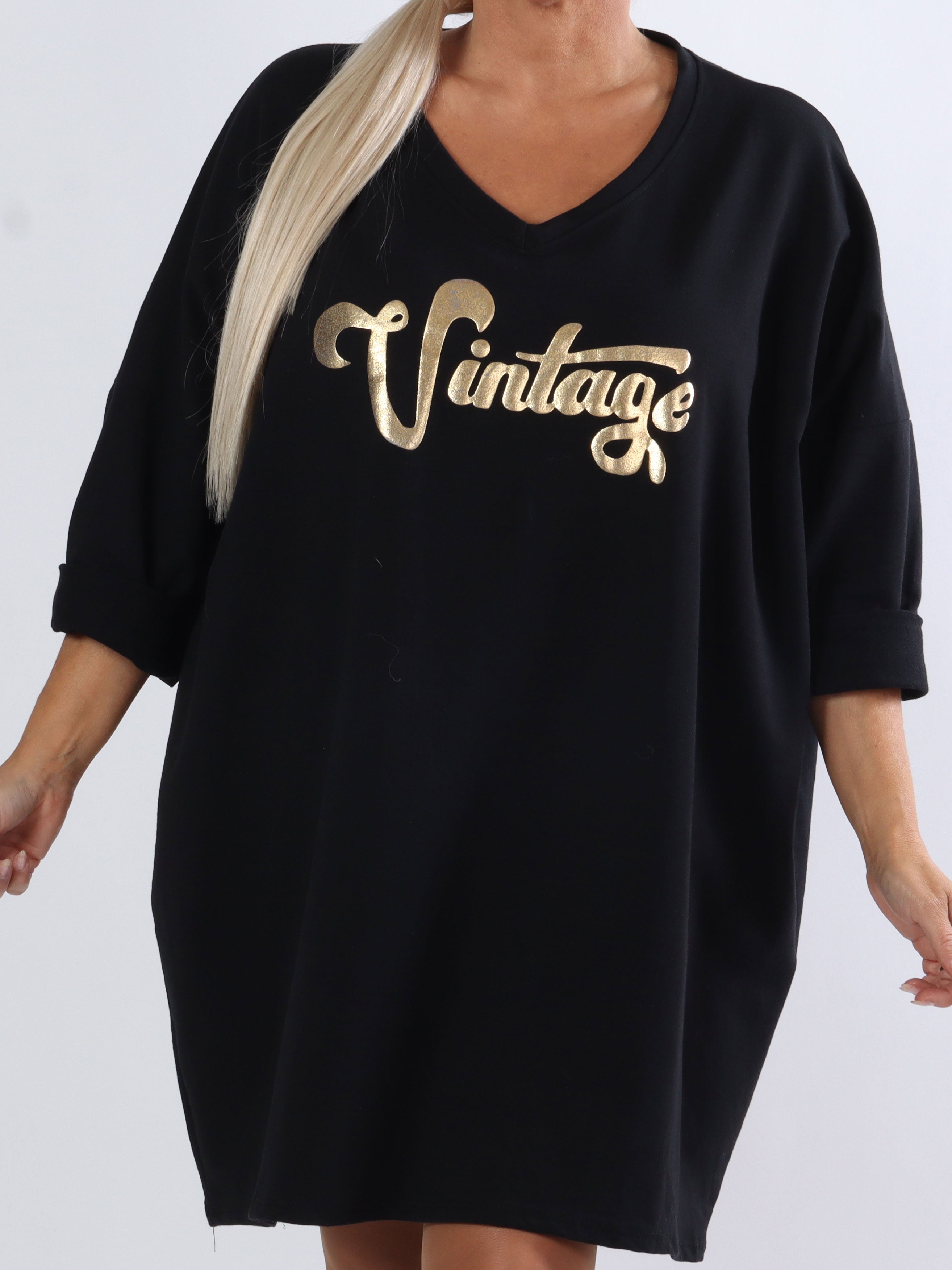 Liana - Plus size joggingkjole med guldskrift